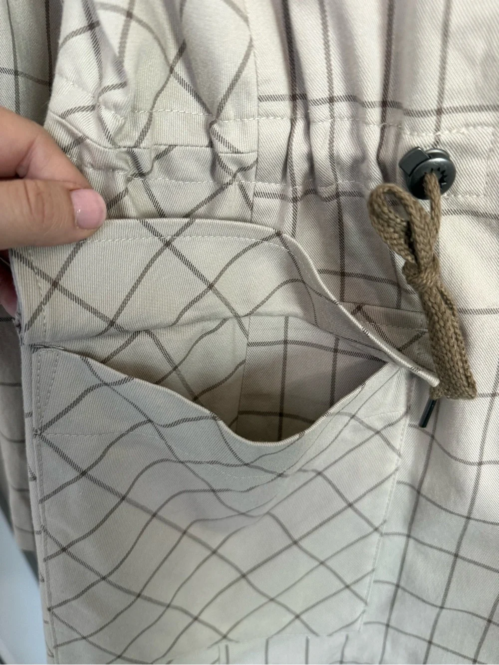 CAbi Windowpane Jacket 6026 Beige Cinched Drawstring Waist Neutral Women’s L